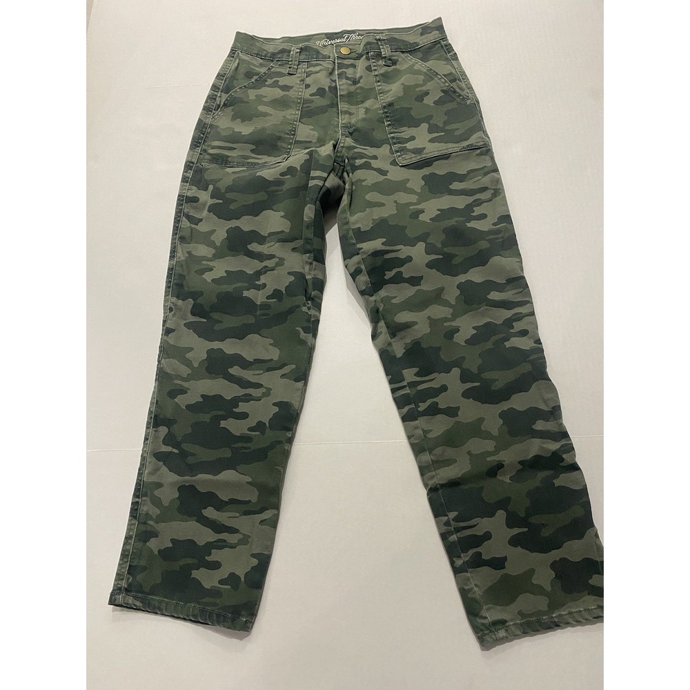 Universal Thread High Rise Straight Green Camo Denim Jeans. Women's Size 28